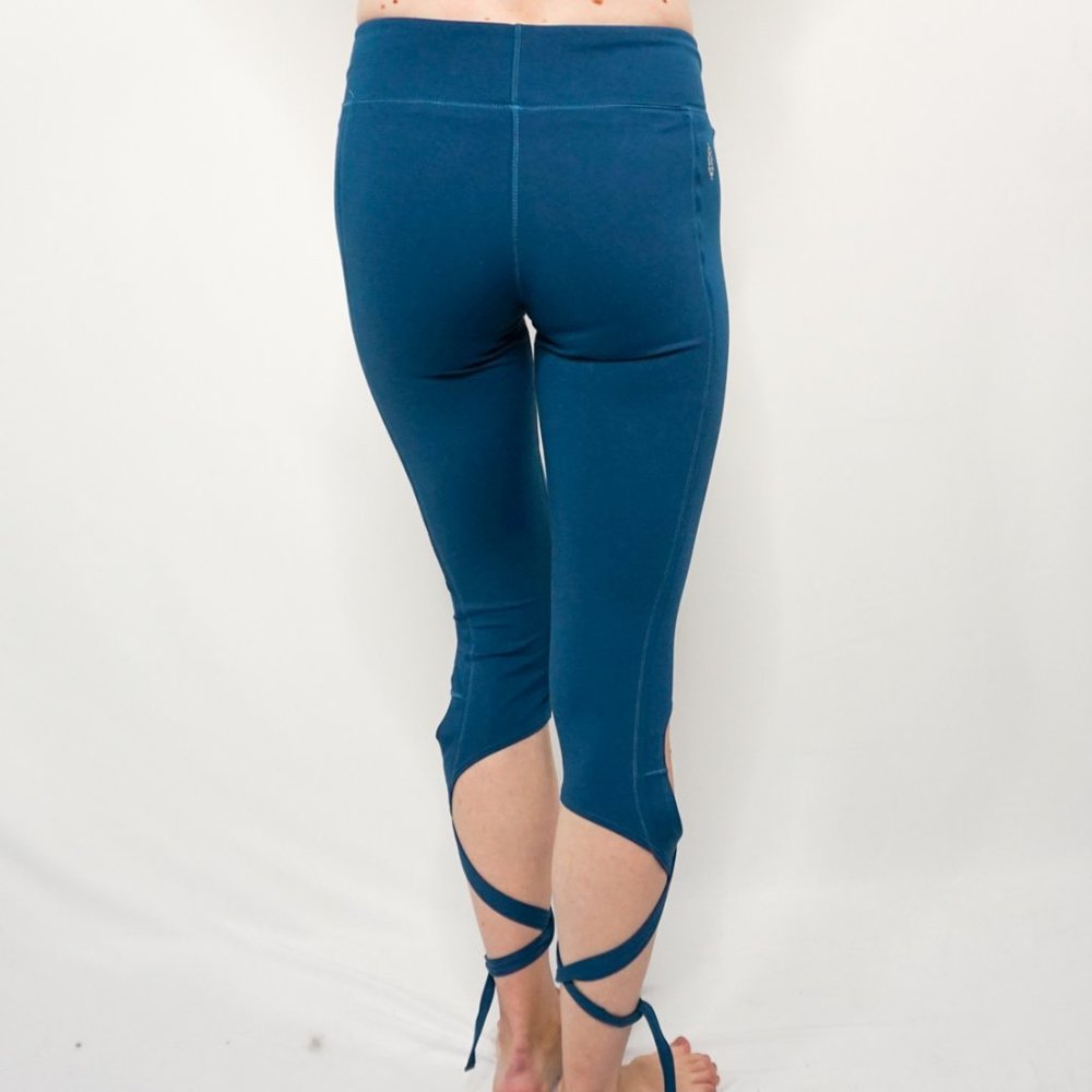 FP MOVEMENT Sapphire Turnout Wrap Tie Leggings - Picture 3 of 6